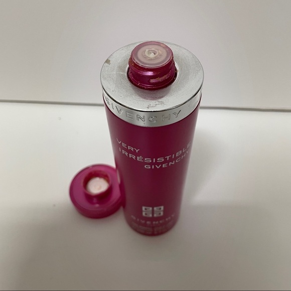 Very Irresistible by Givenchy for Women Sensation Body Veil 6.7 OZ - Picture 3 of 3